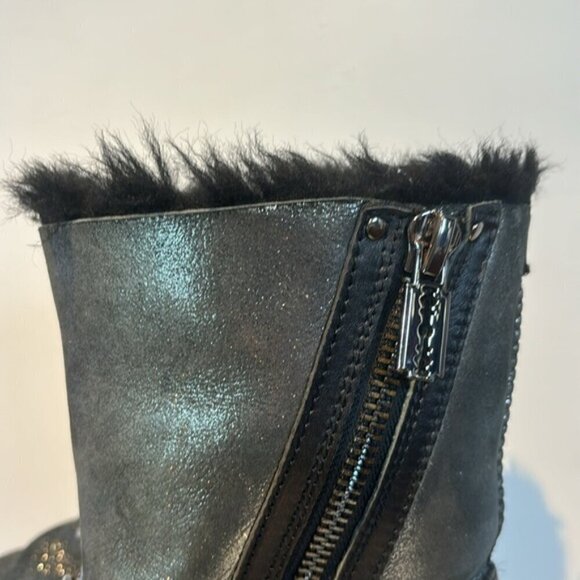 Abricot silver metallic suede side-zip ankle boots size US7 - Picture 10 of 14